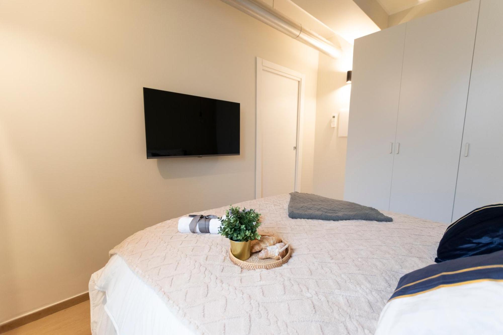 Ihost Luxury -Free Parking- Plana 6 Appartement Milaan Buitenkant foto
