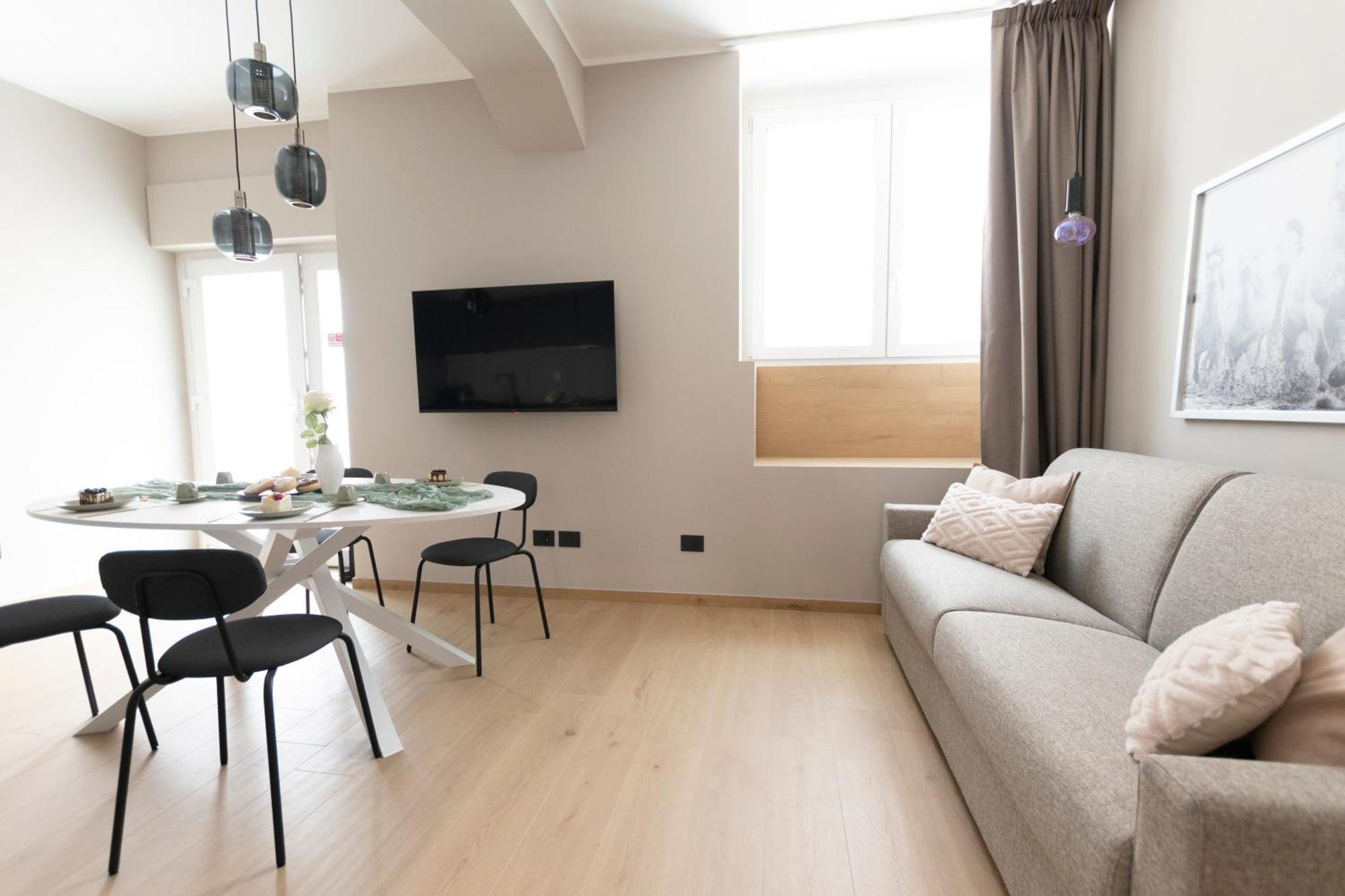 Ihost Luxury -Free Parking- Plana 6 Appartement Milaan Buitenkant foto